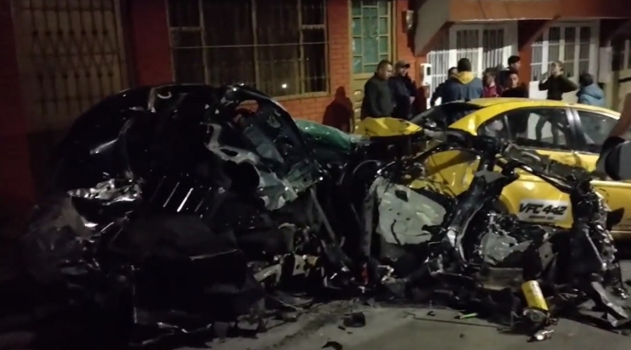 Camión se quedó sin frenos y ocasionó grave accidente Camión se quedó sin frenos y ocasionó grave accidente