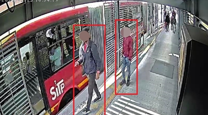 Captura ladrones de Transmilenio Captura ladrones de Transmilenio