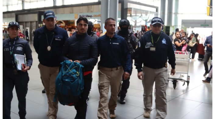 Ecuatoriano deportado de Colombia Ecuatoriano deportado de Colombia