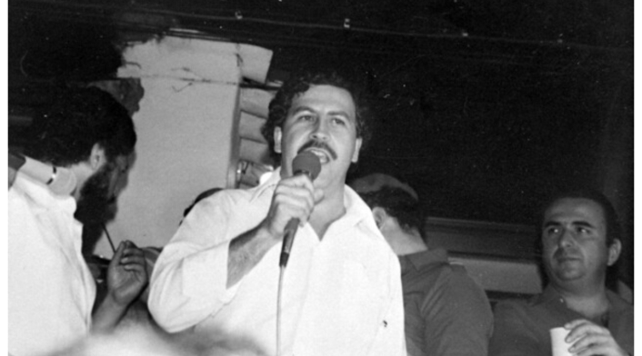 Pablo Escobar fue narcotraficante y político colombiano Pablo Escobar cuando estaba vivo