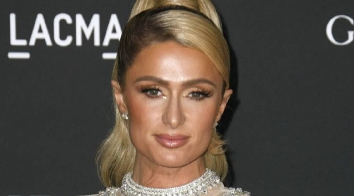 Paris Hilton desata polémica por video maternal Paris Hilton
