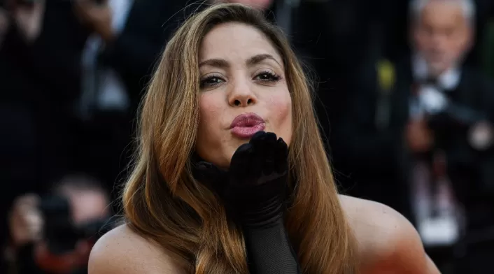 Shakira Shakira