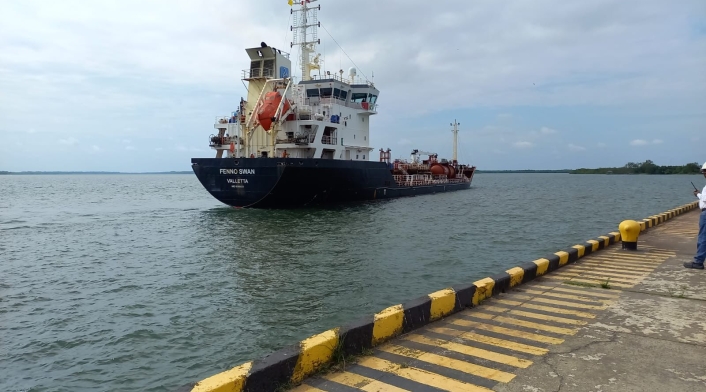 El buque arribó a Tumaco