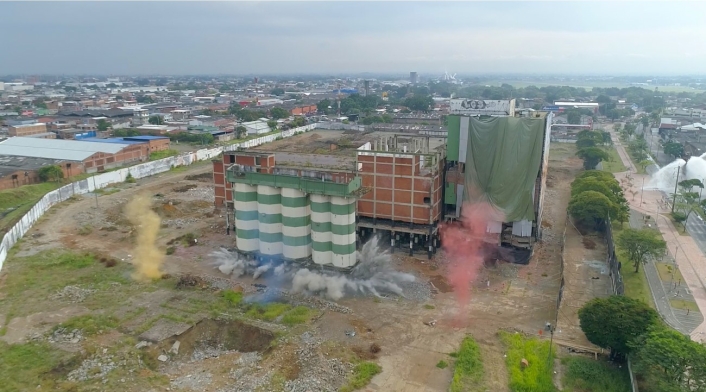 Centro de Cali - implosión para renovación Centro de Cali - implosión para renovación