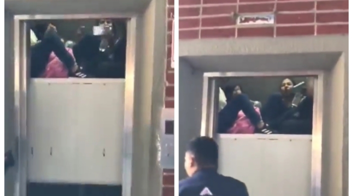 Estudiantes encerrados en ascensor Estudiantes encerrados en ascensor