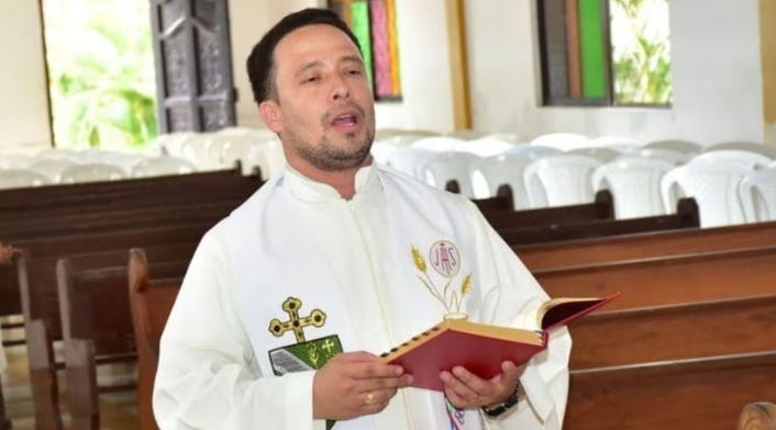 Sacerdote que fue hallado sin vida en un bar de Medellín Sacerdote que fue hallado sin vida en un bar de Medellín