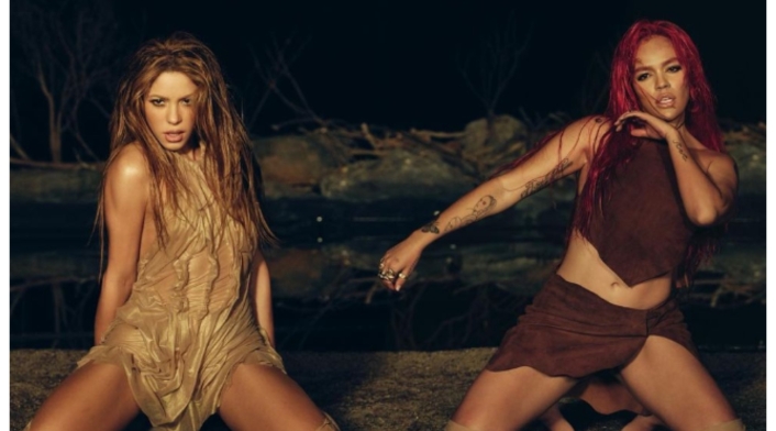 Shakira y Karol G Shakira y Karol G