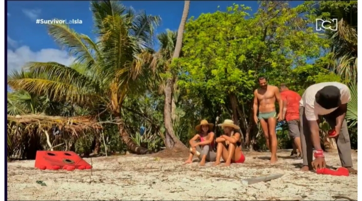 Survivor, la isla de los famosos Survivor, la isla de los famosos