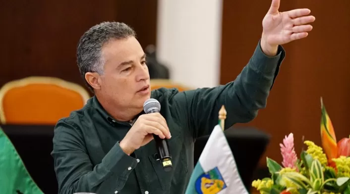 Gobernador de Antioquia, Aníbal Gaviria. Gobernador de Antioquia, Aníbal Gaviria.