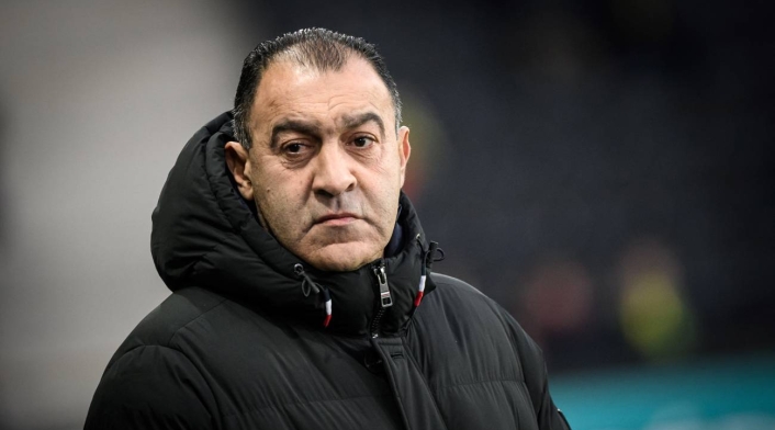 Abdel Bouhazama Abdel Bouhazama, entrenador del Angers