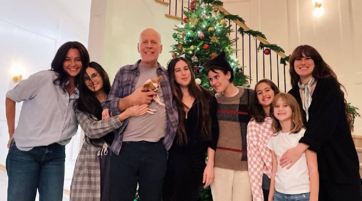 Bruce Willis con su familia en Navidad Bruce Willis con su familia en Navidad
