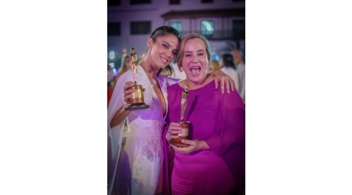 Juana Acosta y Alejandra Borrero Juana Acosta y Alejandra Borrero