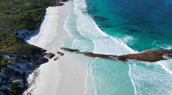 Lucky Bay Lucky Bay