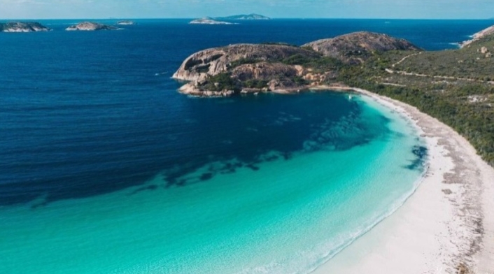 Lucky Bay Lucky Bay