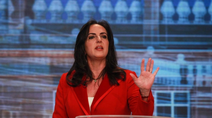 La senadora María Fernanda Cabal dijo que deben responder los ministros por el secuestro de policías en Caquetá La senadora María Fernanda Cabal dijo que deben responder los ministros por el secuestro de policías en Caquetá