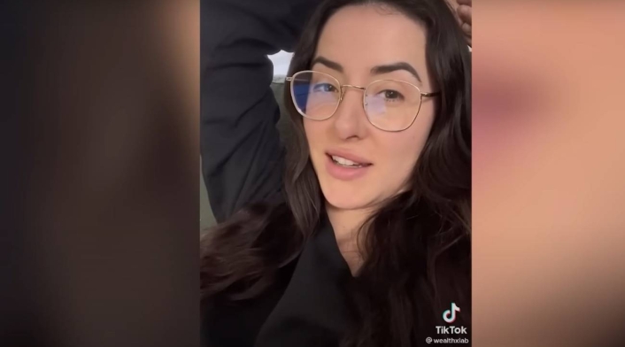 Mujer bloqueó a su jefe por hablarle en horarios no laborales Mujer bloqueó a su jefe por hablarle en horarios no laborales
