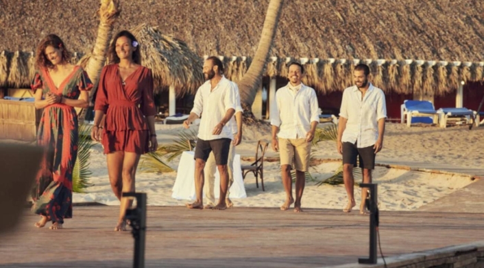 Survivor, la isla de los famosos Survivor, la isla de los famosos