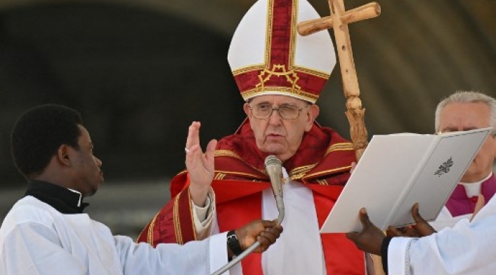 Papa Francisco celebra Misa de Ramos tras ser dado de alta.