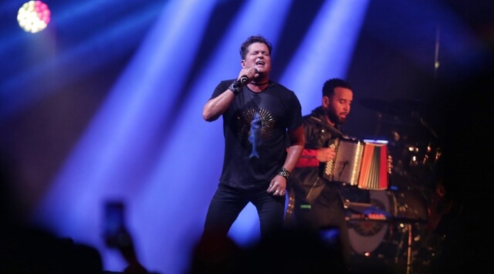 Carlos Vives cantando Carlos Vives cantando