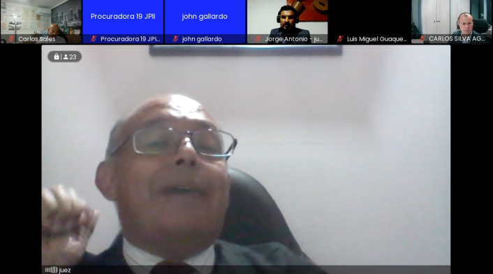 Audiencia absolución médicos falsos documentos