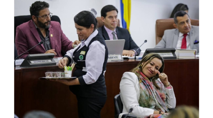 Reforma a la salud: Gobierno sacó la artillería para lograr la aprobación Reforma a la salud: Gobierno sacó la artillería para lograr la aprobación