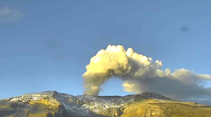 Volcán Nevado del Ruiz Volcán Nevado del Ruiz