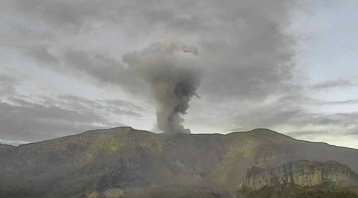 Volcán Nevado del Ruiz Volcán Nevado del Ruiz