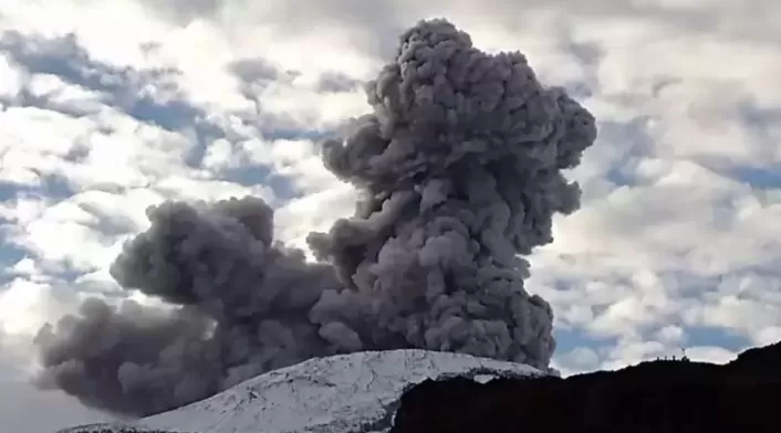 Volcán Nevado del Ruiz se encuentra en nivel de actividad naranja o II