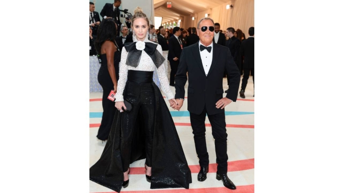 Emily Blunt y Michael Kors en Met Gala 2023
