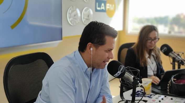 Luis Carlos Vélez Luis Carlos Vélez