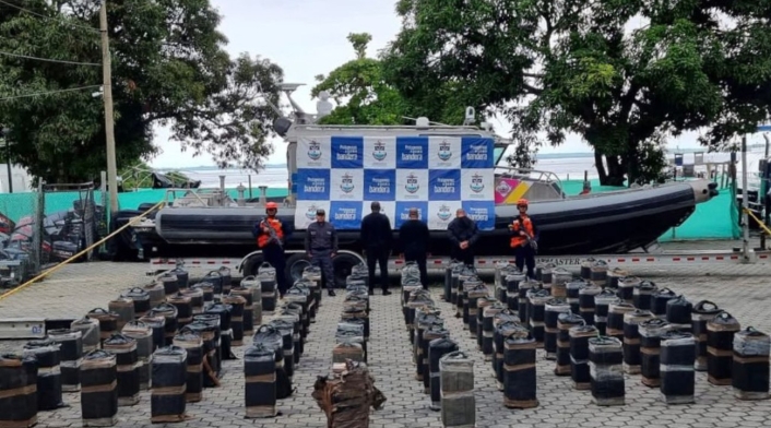 Narcosubmarino más grande en la historia de Colombia Narcosubmarino más grande en la historia de Colombia