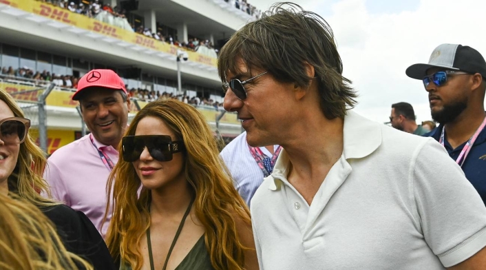 Shakira y Tom Cruise Shakira y Tom Cruise