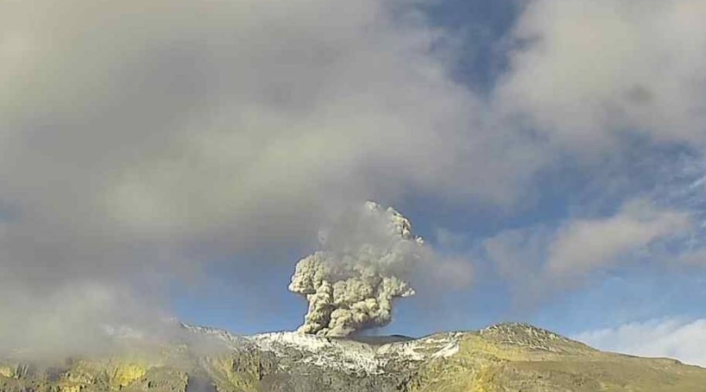 Volcán Nevado del Ruiz Volcán Nevado del Ruiz