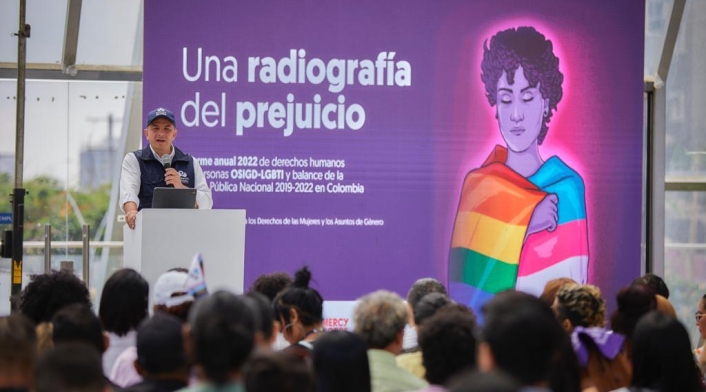 Defensoría del Pueblo presentó informe de violencia contra población diversa