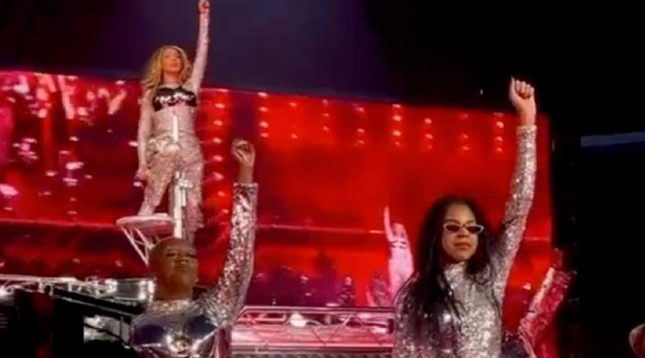 Beyonce y su hija Beyonce y su hija