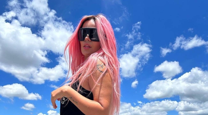 Karol G es la nueva portada de Rolling Stone Karol G