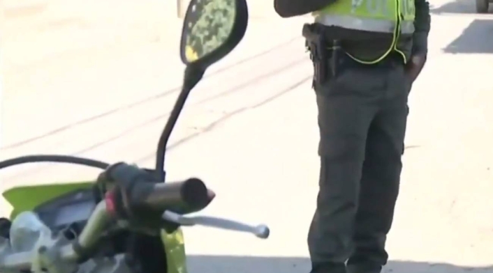 Ladrones se hicieron pasar por policías Ladrones se hicieron pasar por policías