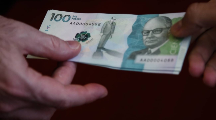 Premios de hasta $10 millones que dará la Dian: estos son los requisitos para participar Billetes de $100.000