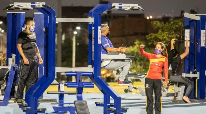 Gimnasios nocturnos y gratuitos en Bogotá Gimnasios nocturnos y gratuitos en Bogotá