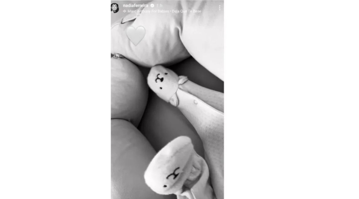 Foto de los pies del bebé de Nadia Ferreira