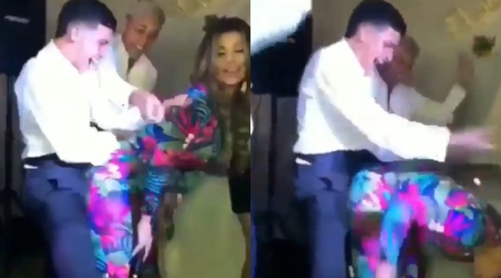 Profesora le baila sensual a un estudiante Profesora le baila sensual a un estudiante