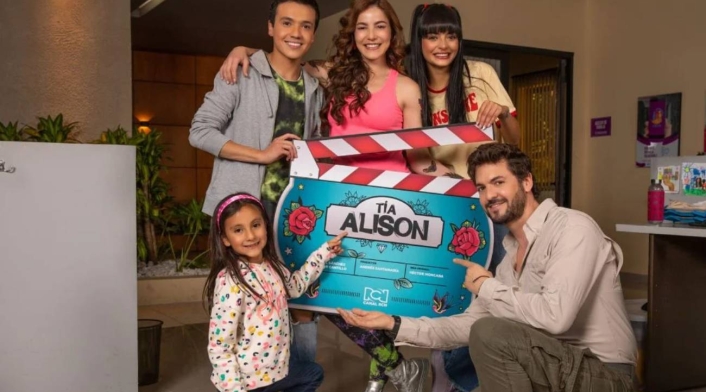 Tía Alison Tía Alison