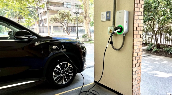 Estación de carga de carros eléctricos Estación de carga de carros eléctricos