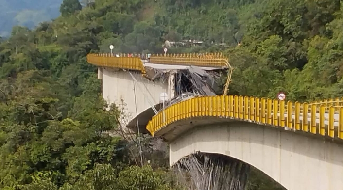 Caída puente Los Grillos Caída puente Los Grillos