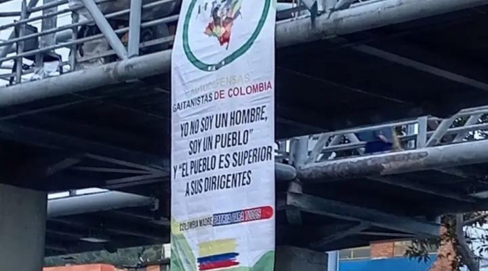 Pancarta grupo armado