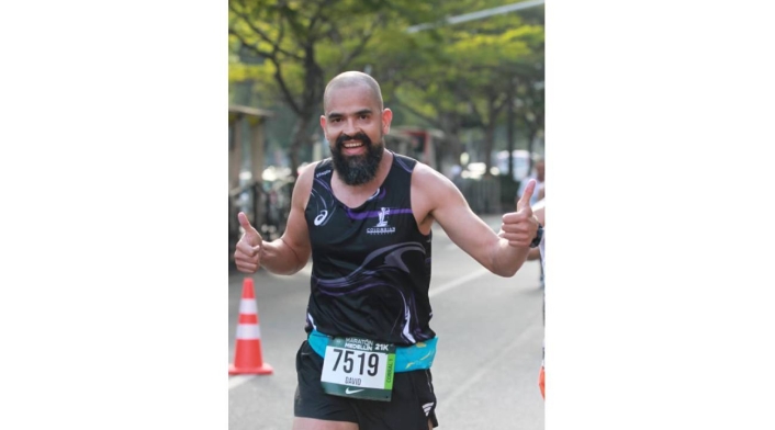 Correr actividad física: ejercicios básicos inicio running Correr actividad física: ejercicios básicos inicio running
