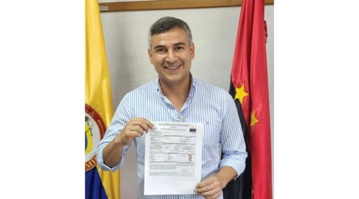 Diego González: revocar candidato por doble nacionalidad Diego González: revocar candidato por doble nacionalidad