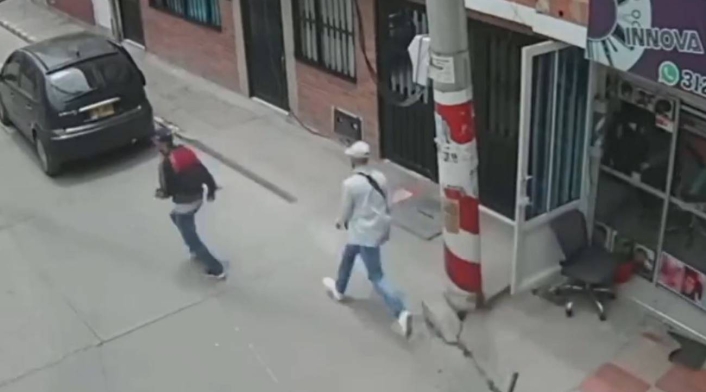 Mujeres se enfrentaron a ladrones armados en Bogotá