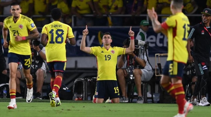Rafael Santos Borré - Selección Colombia