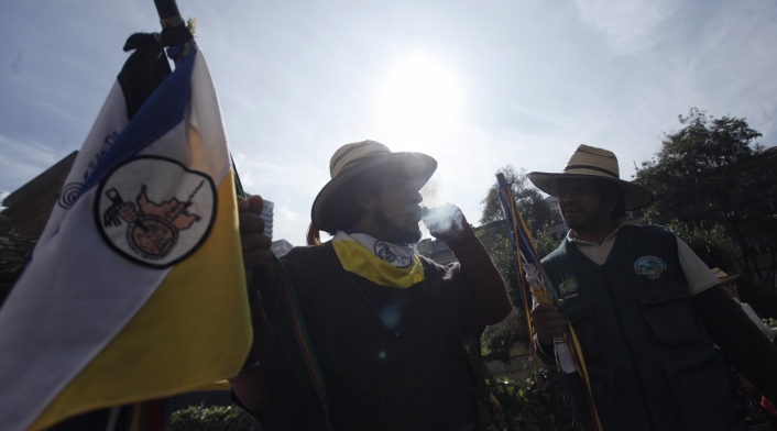 Guardia Indígena Misak se pronuncia por la toma a Revista Semana